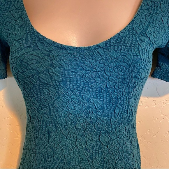 Forever 21 Teal Blue Rose Pattern Embroidered Lace Bodycon Mini Dress Nwt Size S - Picture 4 of 13
